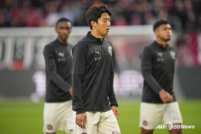 미트윌란 수비수 이한범(가운데). /AFPBBNews=뉴스1