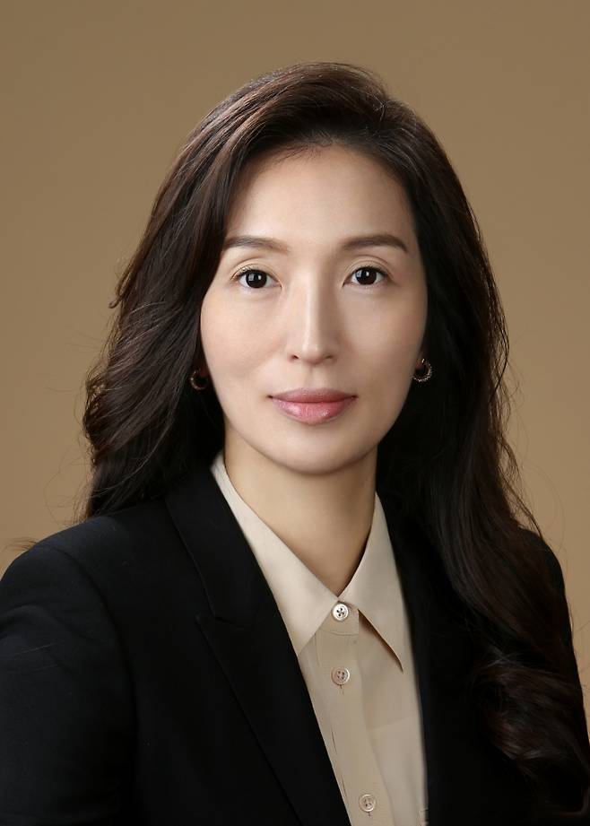 성래은 영원무역홀딩스 부회장.