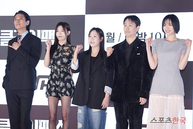 ENA 새 월화드라마 '클라이맥스' 제작발표회에 참석한 주지훈, 하지원, 이지원 감독, 오정세, 나나. 2026.3.10 ⓒ이혜영 기자 lhy@hankooki.com