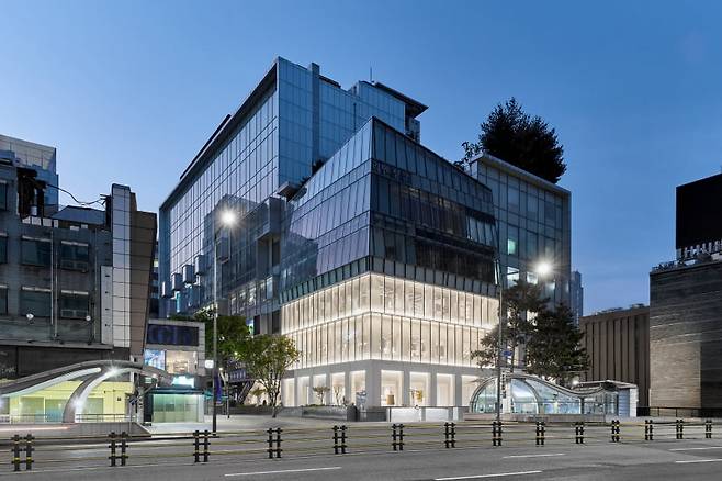 서울 명동 복합상업시설 '눈스퀘어' 전경. 쿠시먼 제공