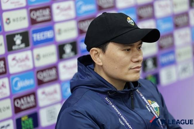 정경호 강원FC 감독. 사진=프로축구연맹