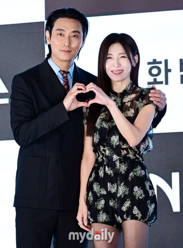 2026년 3월 10일 오후 서울 구로구 더세인트에서 진행된 ENA 월화드라마 '클라이맥스' 제작발표회에서 주지훈과 하지원이 포즈를 취하고 있다. / 곽경훈 기자 (kphoto@mydaily.co.kr)