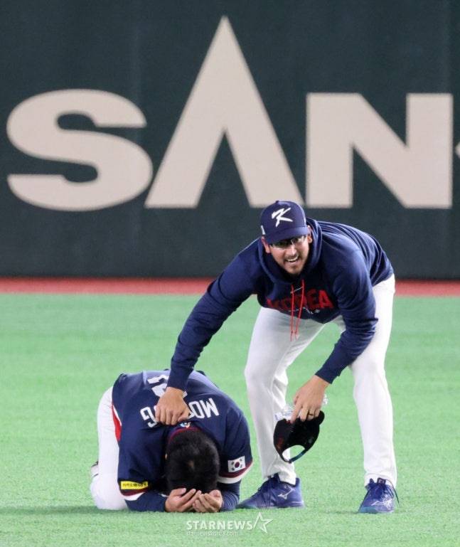 문보경(왼쪽)과 데인 더닝. /사진=강영조 선임기자