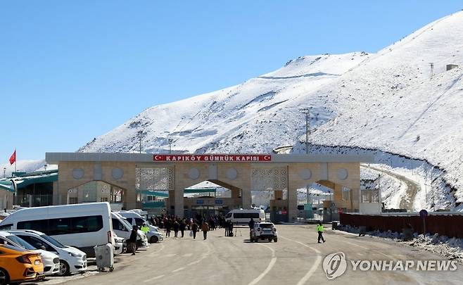 이란-튀르키예 국경 검문소 [연합뉴스 자료사진]