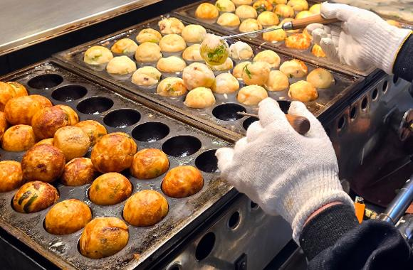 먹거리가 즐비한 부산깡통야시장. (사진제공=부산관광공사)