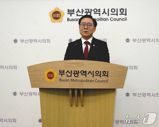김형철 부산시의원이 11일 부산시의회 브리핑룸에서 6·3지방선거 불출마에 대한 입장을 밝히고 있다.2026.3.11 ⓒ 뉴스1 이주현 기자