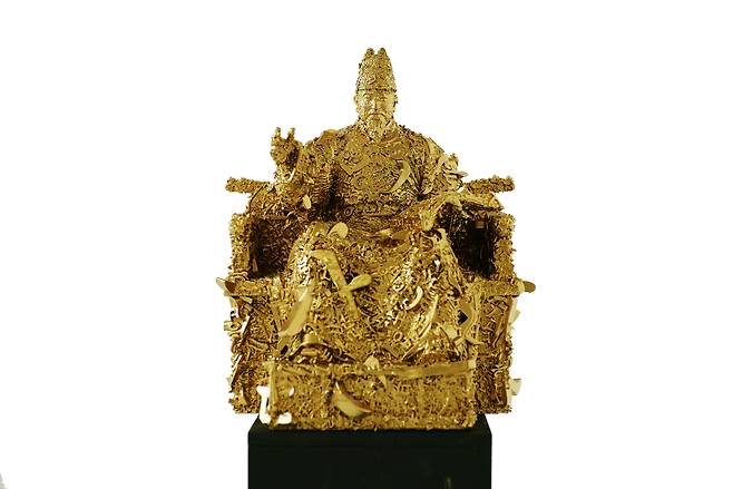 ▲ 세종대왕 25.0 x 25.0 x 32.0 cm, 3d print, 아크릴 컬러, 2025