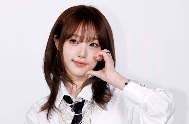 최예나는 11일 오후 서울 강남구 신사동 CGV 압구정에서 다섯 번째 미니앨범 '러브 캐처(LOVE CATCHER)' 발매 기념 기자 간담회를 개최했다. 뉴시스