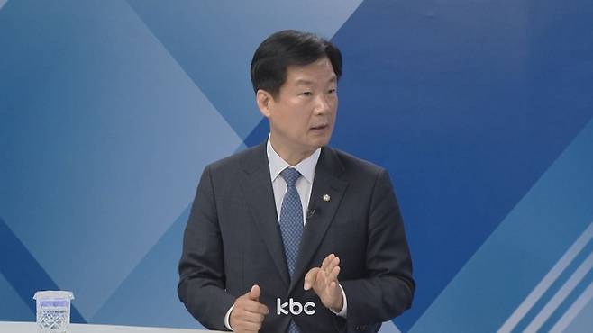 ▲ 10일 KBC 여의도초대석에 출연한 국회 법제사법위원회 박균택 의원