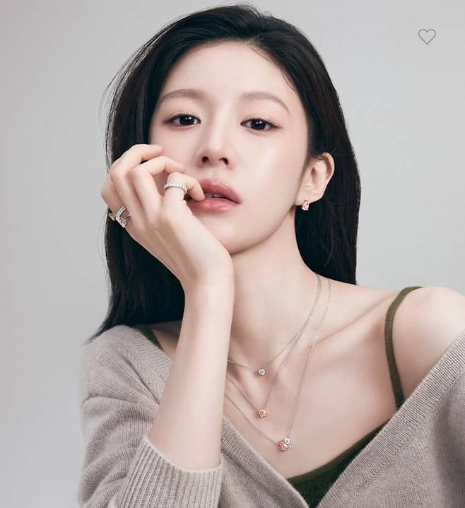 디디에두보 플래티넘 화보. 사진=디디에두보 홈페이지