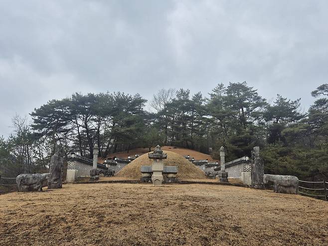 Jangneung, King Danjong's tomb, where the annual Danjong Cultural Festival is held, is seen in Yeongwol County, Gangwon, on March 6. [PARK JIN-HO]