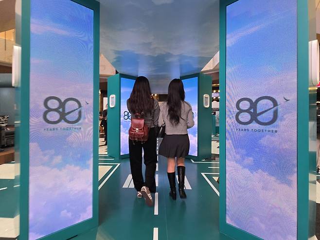 케세이 80주년 팝업 런웨이