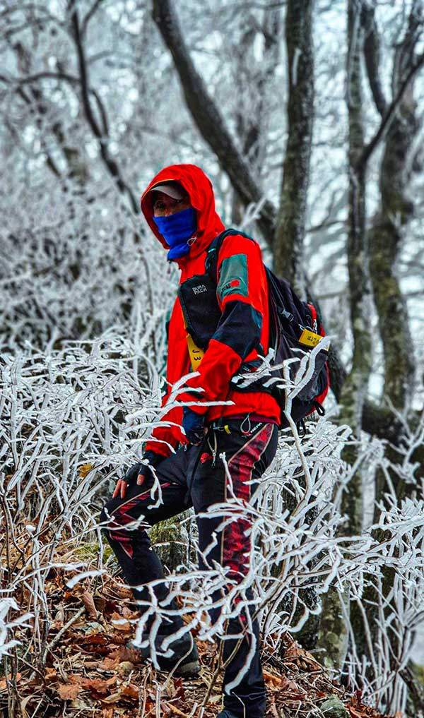 연비지맥 삼봉산.