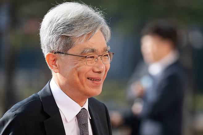 김상환 헌법재판소장이 지난 2025년 11월4일 서울 여의도 국회에서 내년도 정부 예산안에 대한 시정연설을 하기 위해 도착하고 있다. ⓒ국회사진기자단