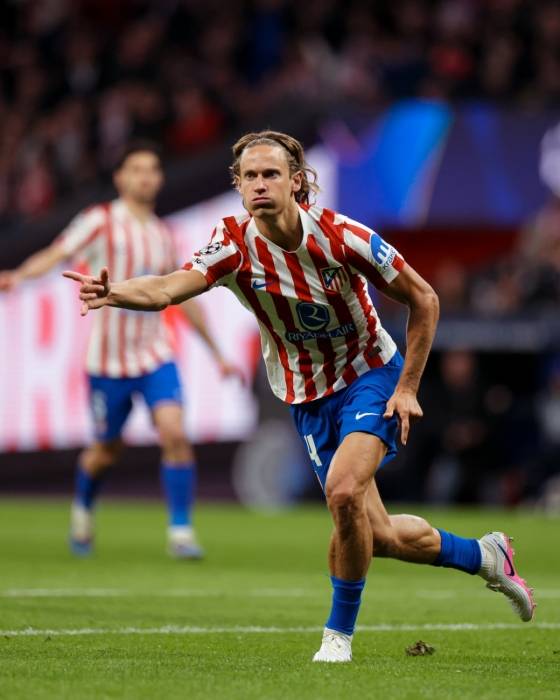 마르코스 요렌테가 11일 오전 5시(한국시간)  스페인 마드리드의 리야드 에어 메트로폴리타노에서 열린  2025~2026 유럽축구연맹(UEFA) 챔피언스리그(UCL) 16강 1차전 득점 후 세리머니하고 있다. /사진=아틀레티코 마드리드 공식 사회관계망서비스(SNS)