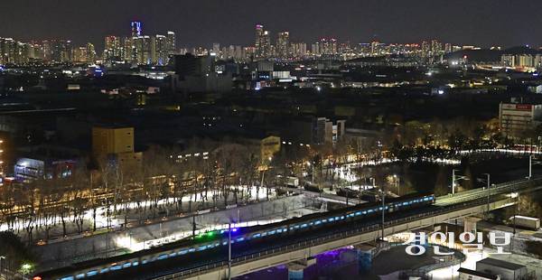 사진은 지난 1월24일 저녁 인천 남동구 한 공원에서 바라본 남동국가산단. 2026.1.24 /조재현기자 jhc@kyeongin.com