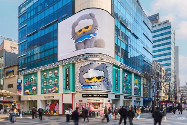 명동에서 열리는 ZO&FRIENDS LUCKY SHOP 팝업 외부 전경(사진=IPX)