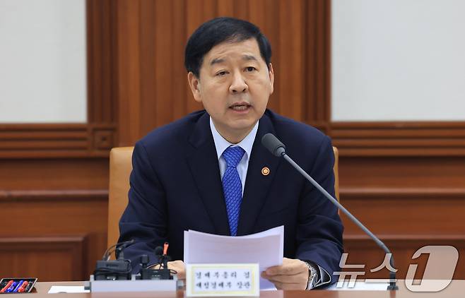 구윤철 부총리 겸 재정경제부 장관이 모두발언을 하고 있다. ⓒ 뉴스1 임세영 기자