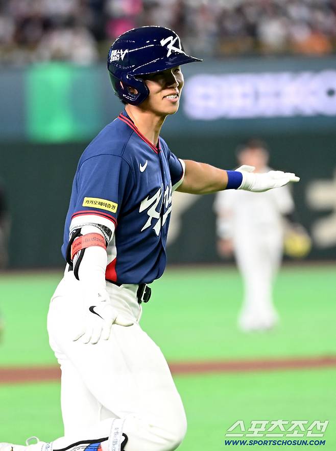 7일 일본 도쿄돔에서 열린 WBC(월드베이스볼클래식) 한국과 일본의 경기. 4회초 1사 1루 김혜성이 동점 2점홈런을 치고 기뻐하고 있다. 도쿄(일본)=허상욱 기자wook@sportschosun.com/2026.03.07/