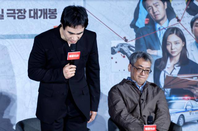 영화 '끝장수사'로 스크린 컴백을 앞둔 배우 배성우가 음주운전 논란을 언급하며 고개를 숙였다. 뉴시스