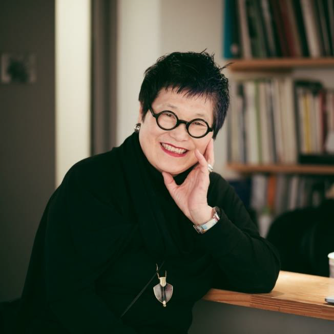 트렁크갤러리(2006-2018) 사무실의 박영숙 <아라리오 갤러리>