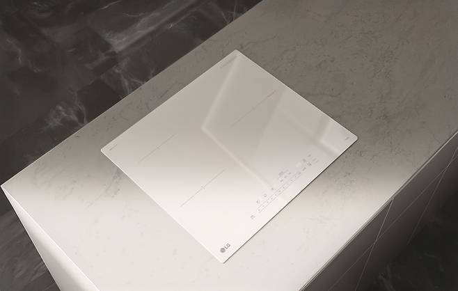 LG 디오스 인덕션 신모델 ‘모노라인 글라스’ 이미지.[LG전자]