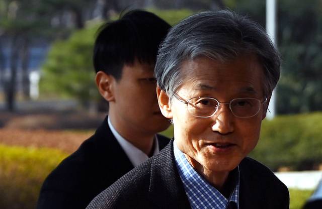 ‘사법개혁 3법’이 공포된 12일 오전 조희대 대법원장이 서울 서초구 대법원으로 출근하고 있다. 박윤슬 기자