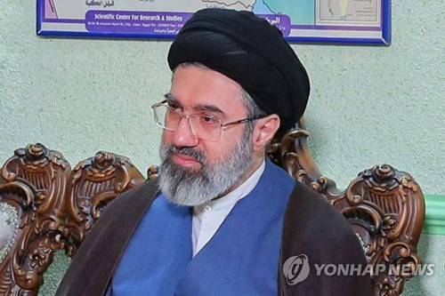 모즈타바 하메네이 이란 새 최고지도자로 선출된 모즈타바 하메네이 [연합뉴스 제공]