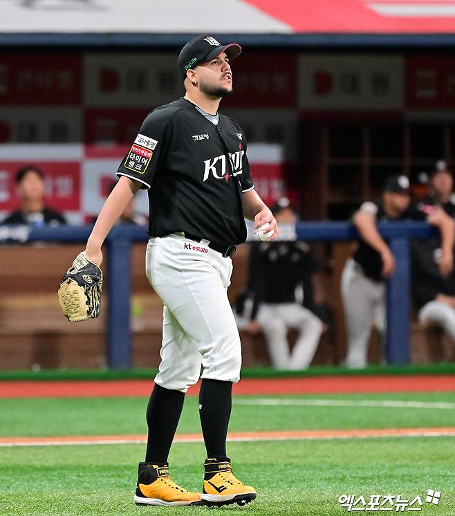 지난해 KT 위즈에서 뛰었던 베네수엘라 출신 좌완 엔마누엘 데 헤이수스가 디트로이트 타이거스 구단 빅리그 40인 로스터에 포함됐다. 헤이수스 영입을 고려했던 삼성 라이온즈는 자연스럽게 다른 선수를 물색하게 됐다. 사진 엑스포츠뉴스 DB