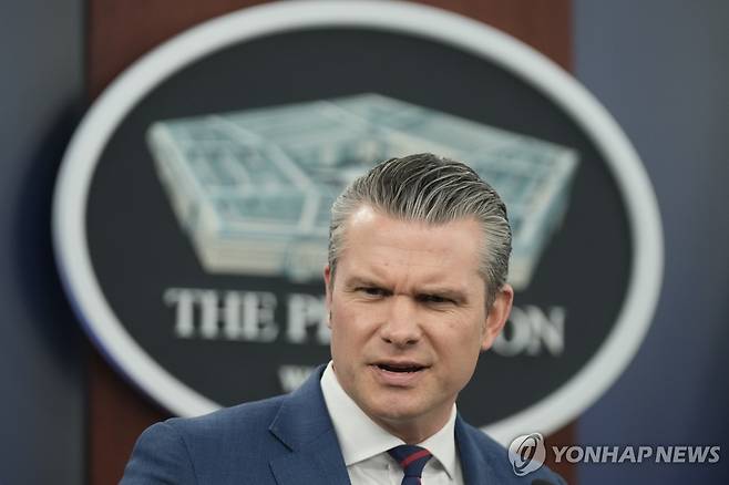 3월2일 이란 전쟁 관련 언론 브리핑하는 피트 헤그세스 미 국방장관 [AP=연합뉴스 자료사진]