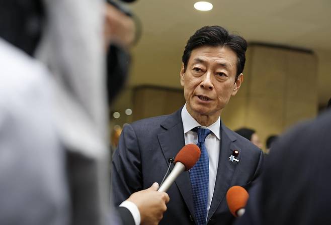 일본 경제산업상을 지낸 니시무라 야스토시 자민당 선대위원장   [교도=연합뉴스 자료사진]