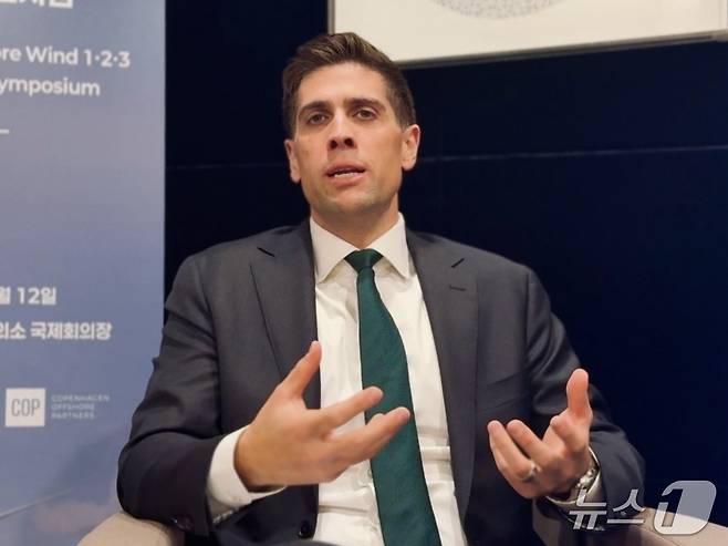조나단 스핑크 COP코리아 대표가 12일 뉴스1과 인터뷰하며 울산 '해울이 프로젝트'에 대해 설명하고 있다. ⓒ 뉴스1 황덕현 기자