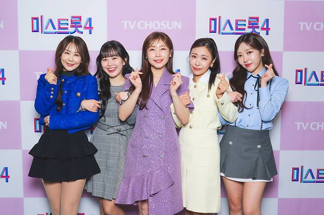 '미스트롯4' 윤태화, 홍성윤, 이소나, 허찬미, 길려원(왼쪽부터, TV조선 제공)