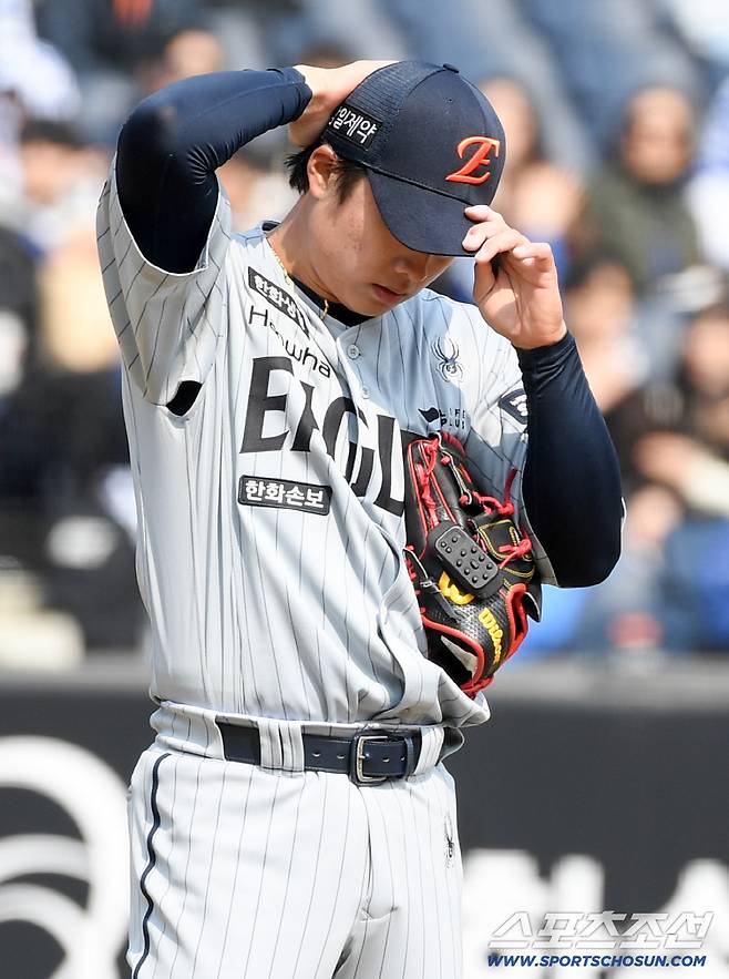 12일 대전한화생명볼파크에서 열린 KBO리그 한화 이글스와 삼성 라이온즈의 시범경기. 한화 왕옌청이 숨을 고르고 있다. 대전=박재만 기자 pjm@sportschosun.com/2026.03.12/