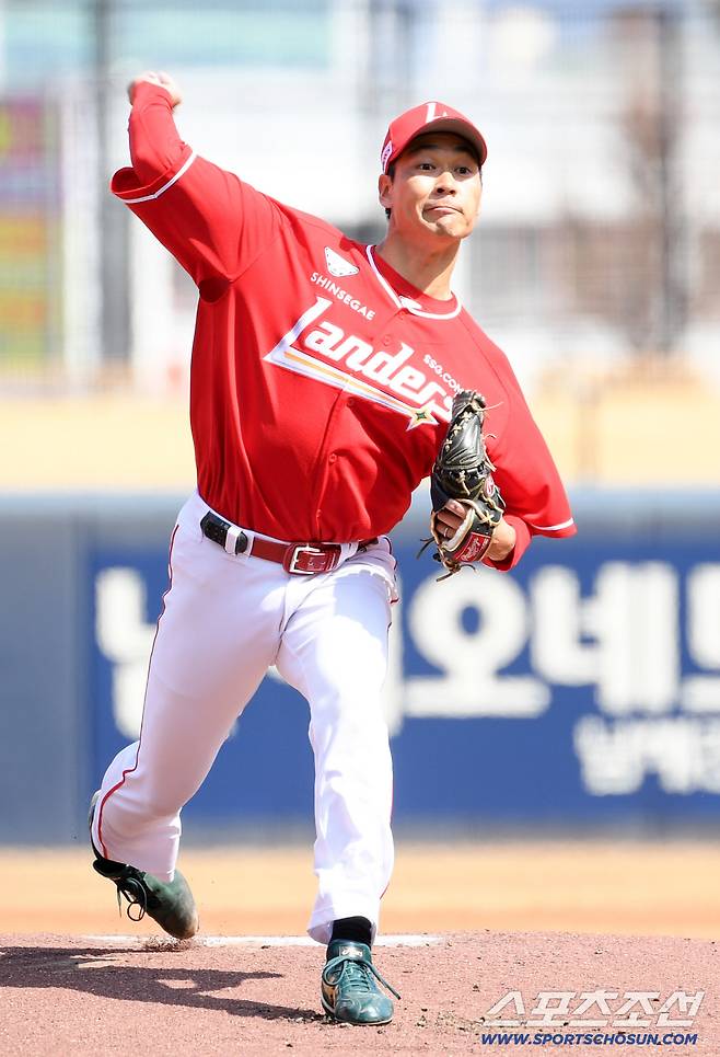 13일 광주 기아챔피언스필드에서 열린 KIA 타이거즈와 SSG 랜더스의 시범경기. SSG 타케다가 역투하고 있다. 광주=박재만 기자 pjm@sportschosun.com/2026.03.13/