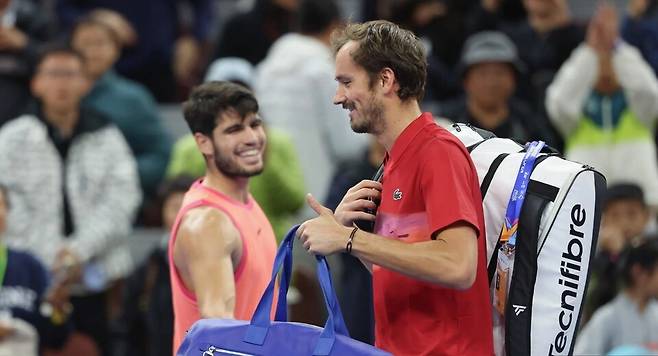 인디언 웰스 4강에서 만난 알카라스와 메드베데프. 게티이미지
