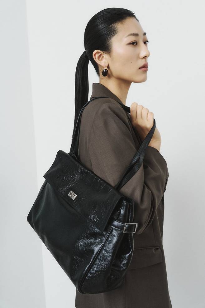 헤지스 액세서리 오라백 LF 제공