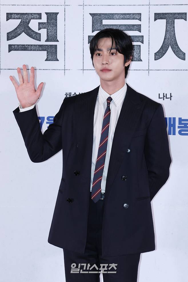 배우 안효섭이 15일 오후 서울 강남구 메가박스 코엑스점에서 열린 영화 '전지적 독자 시점' 언론배급시사회 및 기자간담회에 참석해 포토타임을 갖고 있다. 서병수 기자 qudtn@edaily.co.kr /2025.07.15/