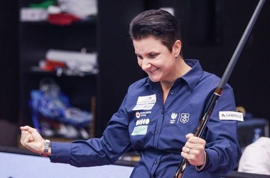 클롬펜하우어가 마지막 30점째를 성공시키며 우승을 확정한 후 두 주먹을 쥐며 환호하고 있다. (사진=SOOP)