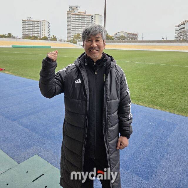 J리그 19세 이하(U-19) 선발팀 스가와라 다이스케 감독./나고야(일본)=노찬혁 기자