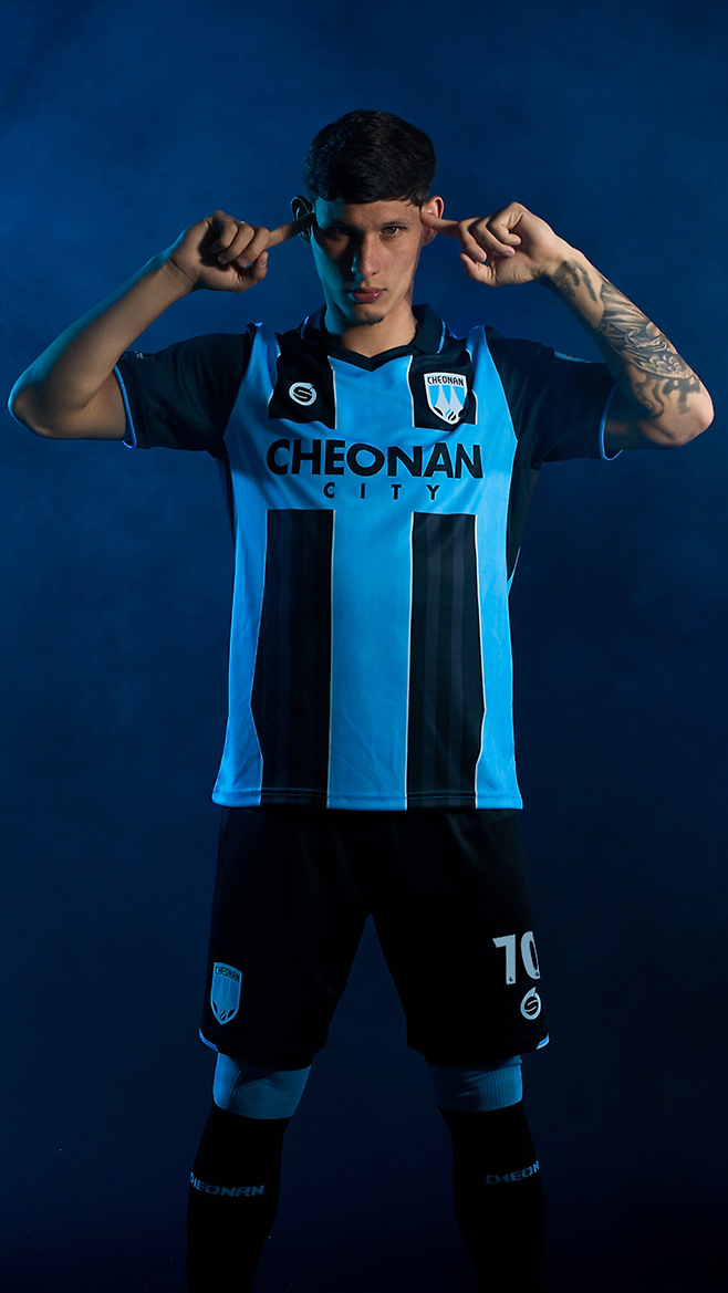 ▲ 천안시티FC가 영입한 브라질 출신 공격수 사르자니. ⓒ천안시티FC