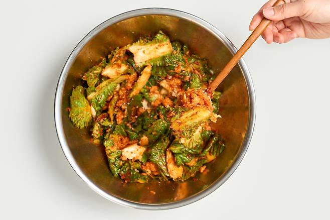 봄동은 낫토, 된장, 팥, 메밀 등과 궁합이 좋다./사진=게티이미지뱅크