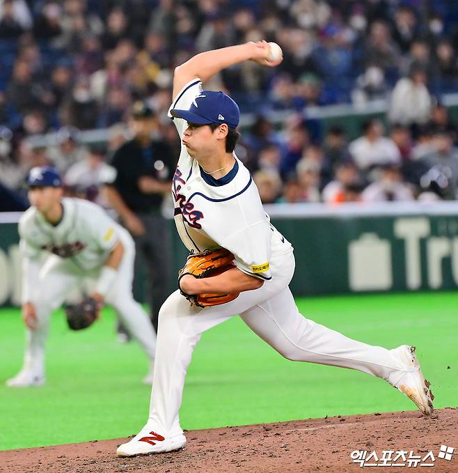 5일 오후 일본 도쿄돔에서 열린 2026 월드베이스볼클래식(WBC) C조 체코와 한국의 경기, 7회초 한국 조병현이 공을 힘차게 던지고 있다. 엑스포츠뉴스 DB