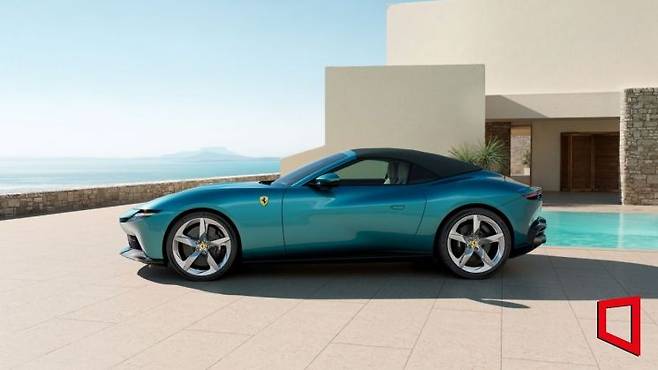 페라리 아말피 스파이더. 페라리