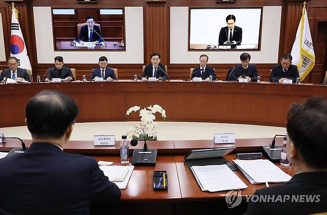 마약류대책협의회, 발언하는 윤창렬 국무조정실장 (서울=연합뉴스) 이정훈 기자 = 윤창렬 국무조정실장이 13일 서울 종로구 정부서울청사에서 열린 마약류대책협의회에서 발언하고 있다. 2026.2.13 uwg806@yna.co.kr