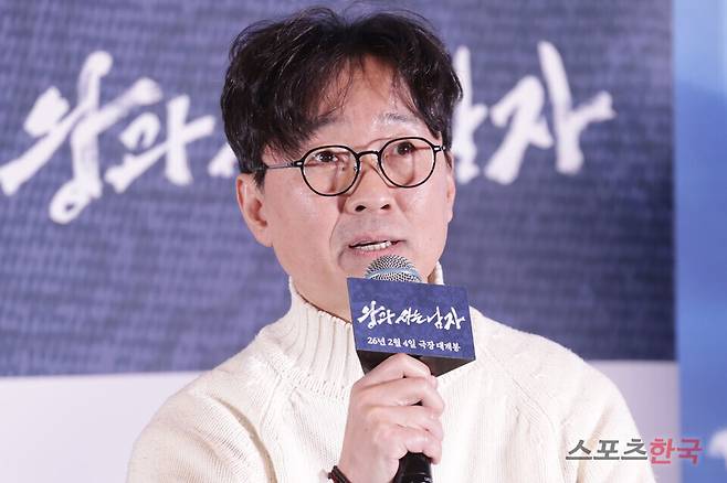 영화 '왕과 사는 남자' 언론배급 시사회에 참석한 장항준 감독. 2026.1.21 ⓒ이혜영 기자 lhy@hankooki.com