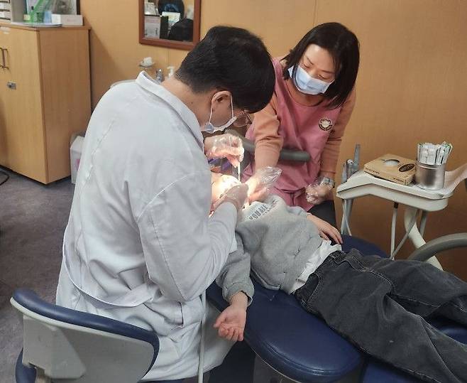 지난해 관악구 아동치과치료 지원사업(구강검진) 모습ⓒ관악구 제공