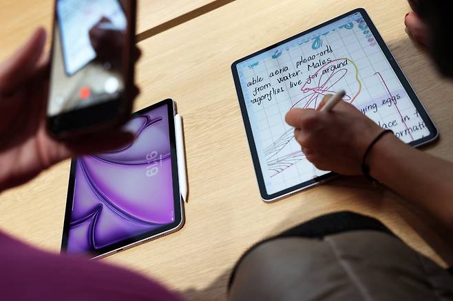 사진=로이터, 연합