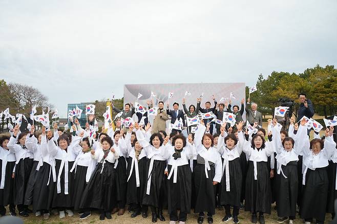 제94주년 제주해녀항일운동 기념식이 3월15일 구좌읍 해녀박물관 해녀광장에서 제주도 주관으로는 처음 열리고 있다. ⓒ제주도 제공