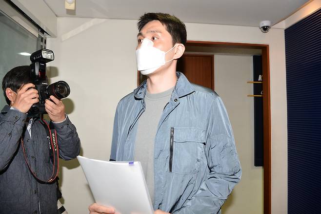 기승호가 2021년 4월30일 서울 신사동 KBL센터에서 열린 울산 현대모비스 동료 폭행에 관한 재정위원회에 출석했다. KBL 제공